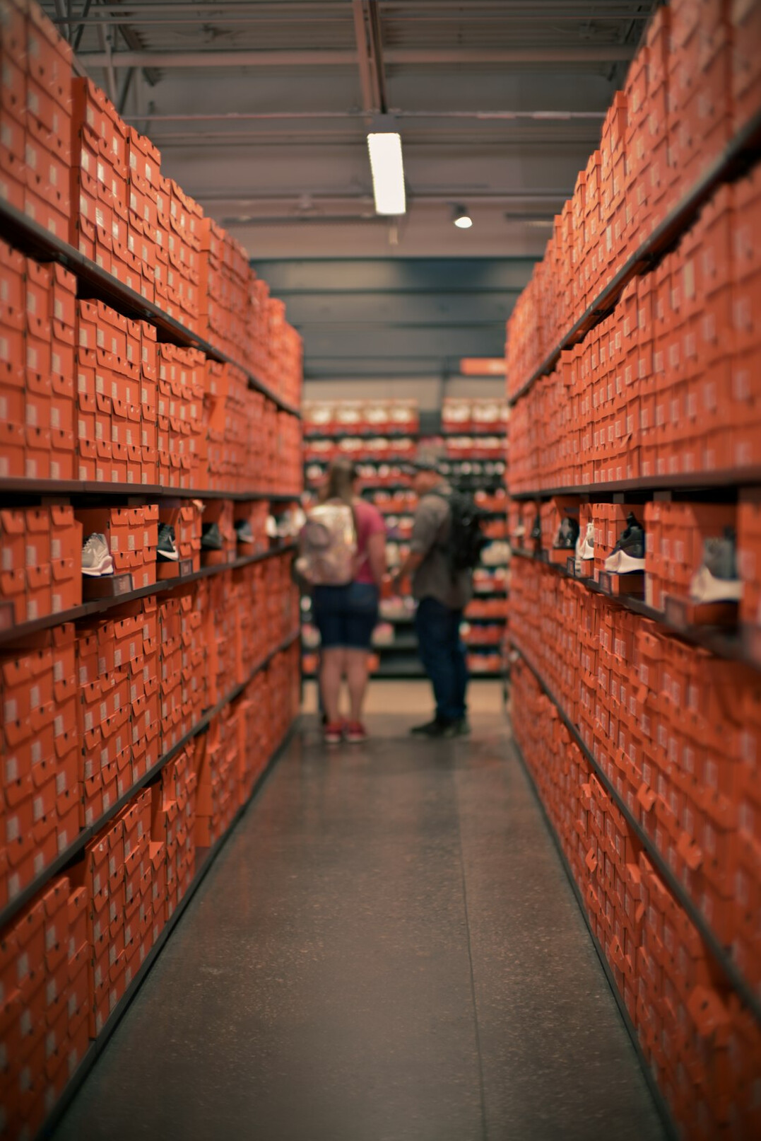 Group workshop analyzing customer flow in a retail aisle